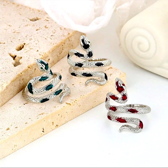 Jewelry - Luxe Wrap Snake Ring